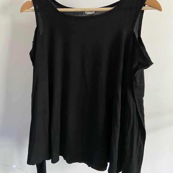Black Cold Shoulder Long Sleeve Shirt - Picture 1 of 3
